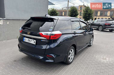 Минивэн Honda Shuttle 2016 в 