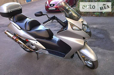 Макси-скутер Honda Silver Wing 400 2002 в Одессе