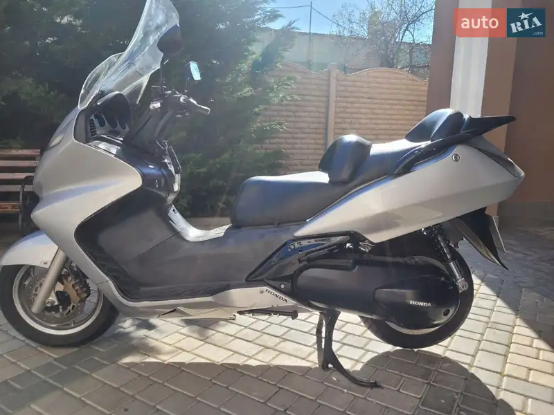 Honda Silver Wing 600 2001