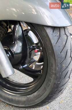 Макси-скутер Honda Silver Wing 600 2001 в 
