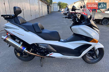 Вантажні моторолери, мотоцикли, скутери, мопеди Honda Silver Wing 600 2011 в 