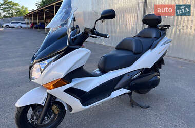 Вантажні моторолери, мотоцикли, скутери, мопеди Honda Silver Wing 600 2011 в 