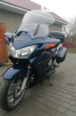 Мотоцикл Спорт-туризм Honda ST 1300 Pan European 2004 в Звягеле