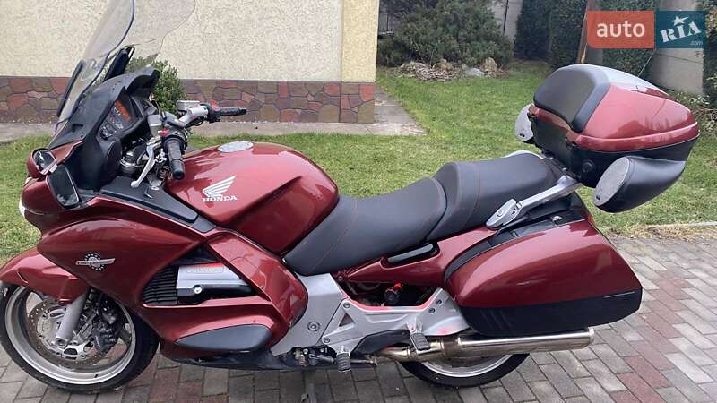 Мотоцикл Спорт-туризм Honda ST 1300 Pan European 2006 в Запоріжжі