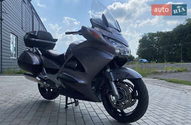 Мотоцикл Круізер Honda ST 1300 Pan European 2004 в 