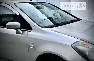 Минивэн Honda Stream 2004 в 