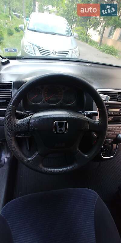 Минивэн Honda Stream 2003 в Косове