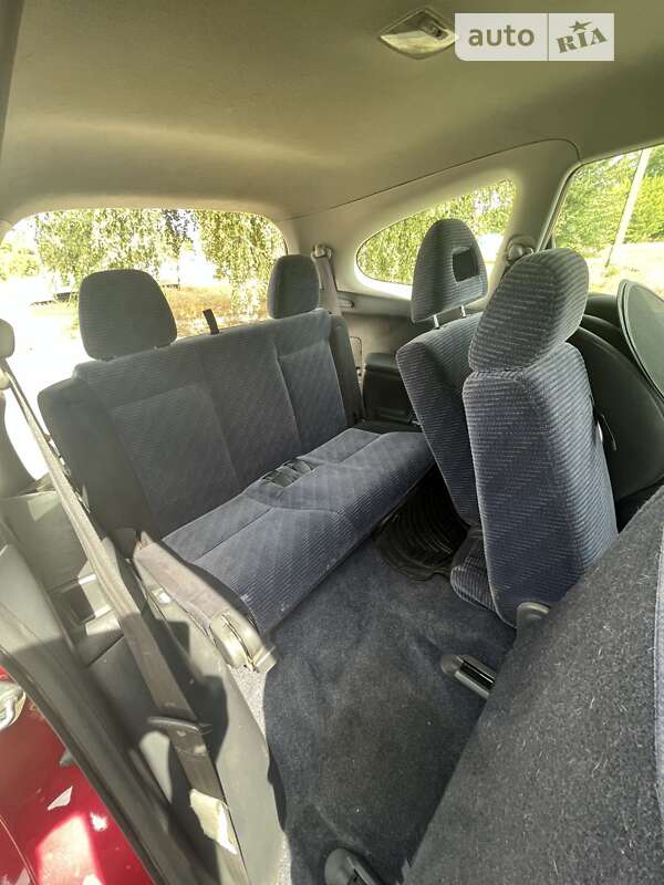 Минивэн Honda Stream 2001 в Полтаве