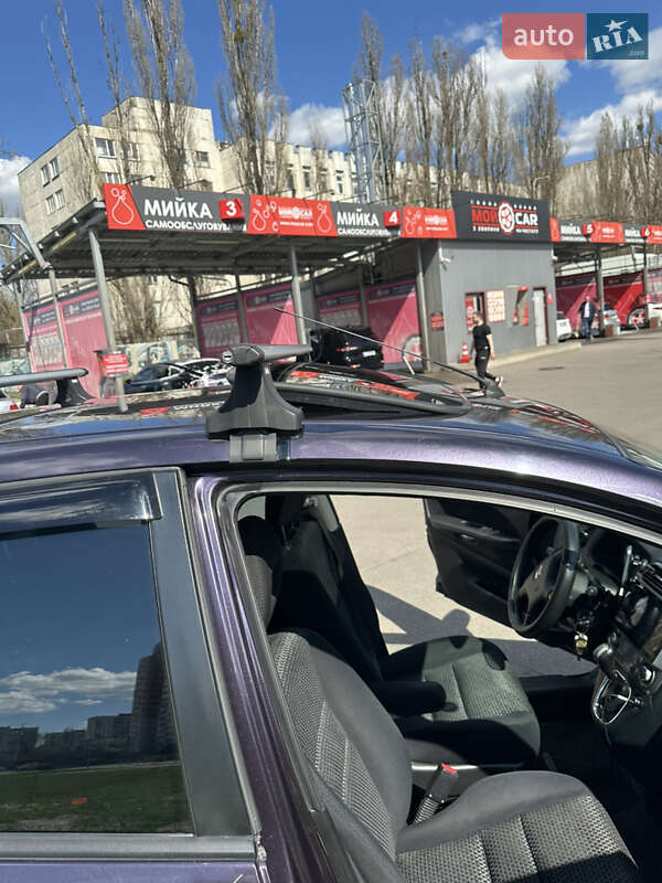 Минивэн Honda Stream 2005 в Киеве