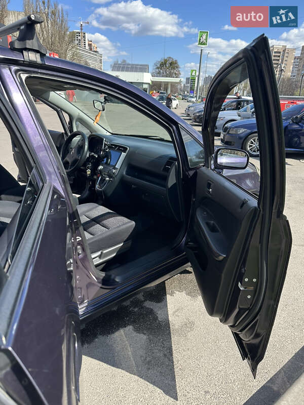 Минивэн Honda Stream 2005 в Киеве