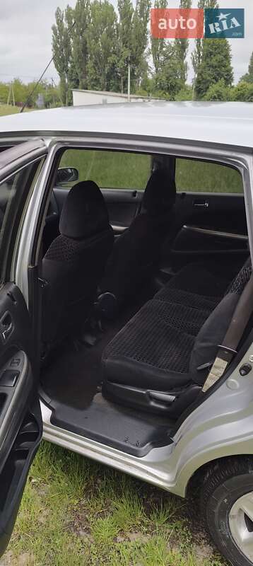 Минивэн Honda Stream 2003 в Смеле