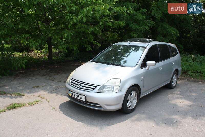 Минивэн Honda Stream 2003 в 
