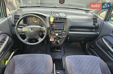 Минивэн Honda Stream 2001 в 