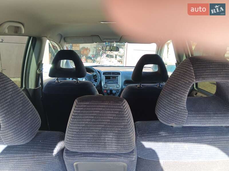 Минивэн Honda Stream 2001 в Мироновке