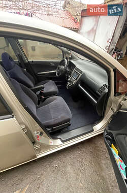 Минивэн Honda Stream 2003 в 