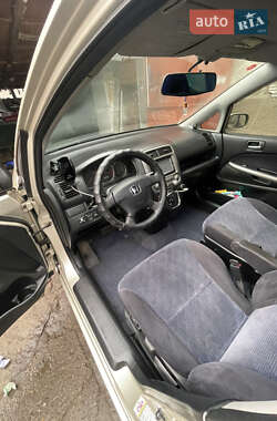 Минивэн Honda Stream 2003 в 
