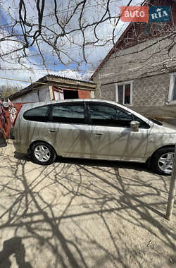 Минивэн Honda Stream 2003 в 