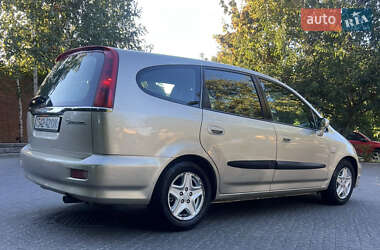 Минивэн Honda Stream 2004 в 