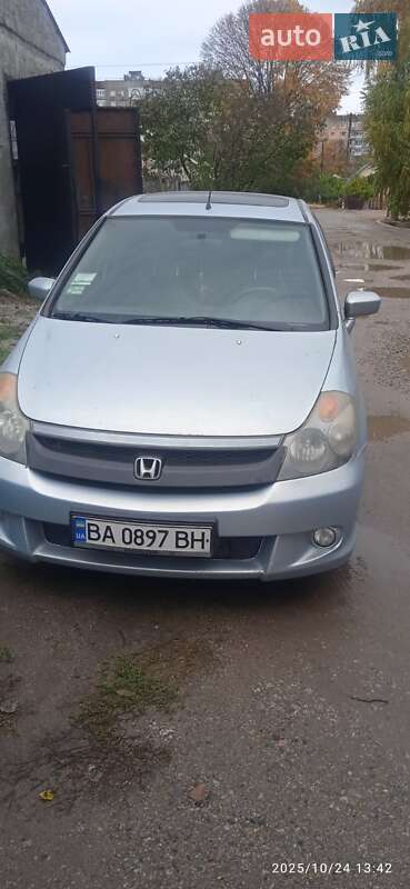 Honda Stream 2004