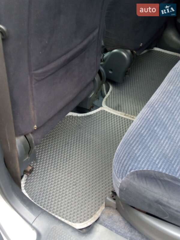 Минивэн Honda Stream 2001 в Полтаве фото 14 Минивэн Honda Stream 2001 в Полтаве