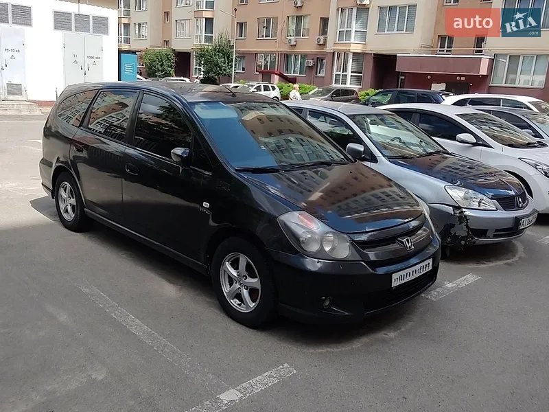 Honda Stream 2004