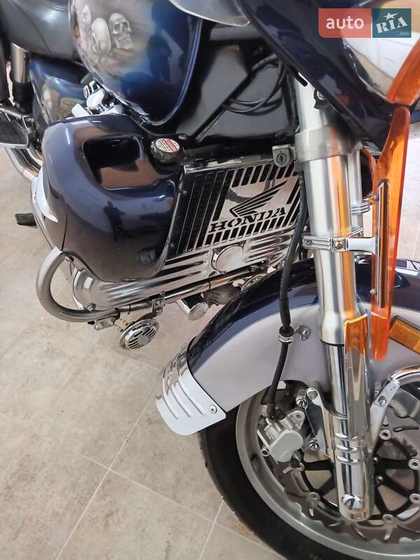 Мотоцикл Туризм Honda Valkyrie 1500 2000 в Хмельницком