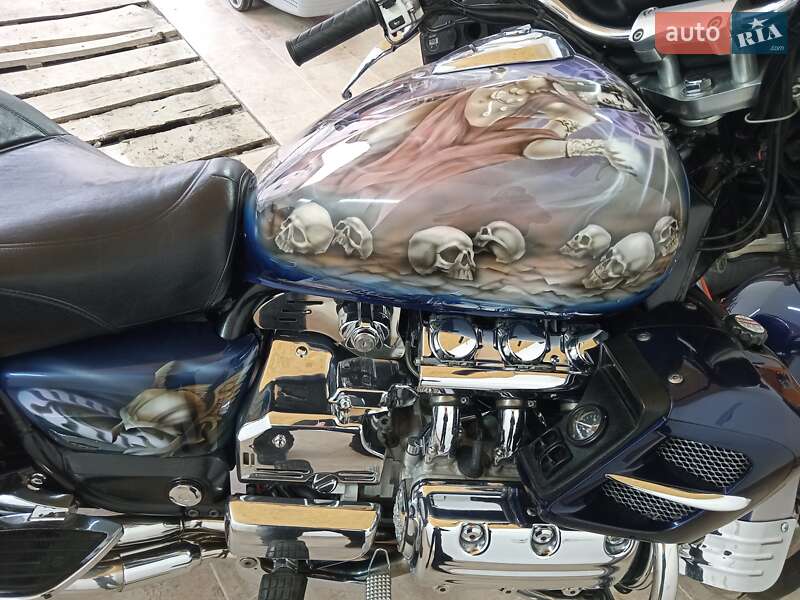 Мотоцикл Туризм Honda Valkyrie 1500 2000 в Хмельницком