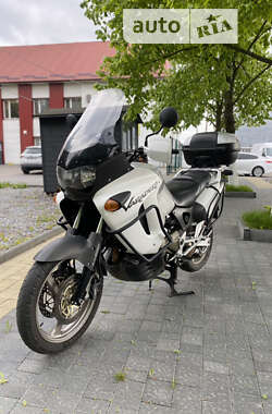 Мотоцикл Туризм Honda Varadero 1000 2002 в Ровно