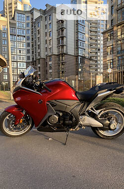 Мотоцикл Спорт-туризм Honda VFR 1200F 2012 в Киеве