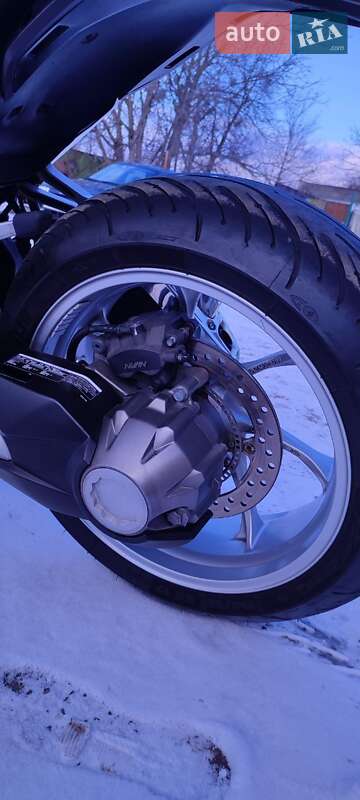 Мотоцикл Спорт-туризм Honda VFR 1200F 2012 в Липовці