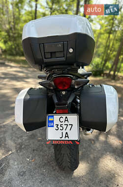 Мотоцикл Спорт-туризм Honda VFR 1200F 2011 в Черкассах