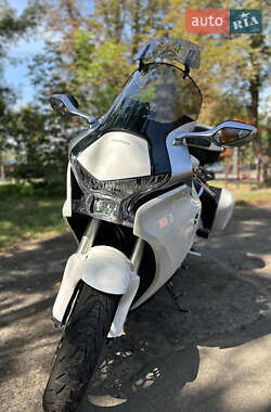 Мотоцикл Спорт-туризм Honda VFR 1200F 2011 в Черкассах