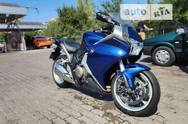 Мотоцикл Спорт-туризм Honda VFR 1200F 2009 в Львові