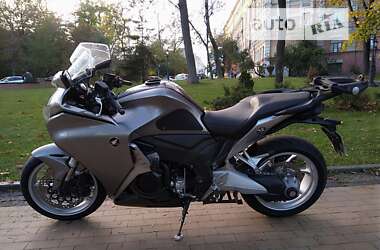 Мотоцикл Спорт-туризм Honda VFR 1200F 2010 в Киеве