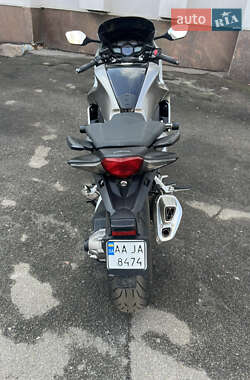 Мотоцикл Спорт-туризм Honda VFR 1200F 2010 в 