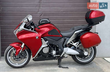 Мотоцикл Спорт-туризм Honda VFR 1200F 2011 в Одесі