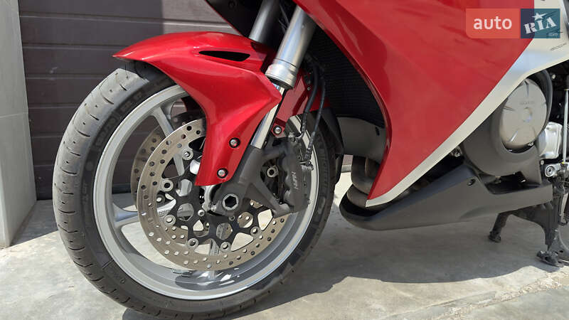 Мотоцикл Спорт-туризм Honda VFR 1200F 2011 в Одесі