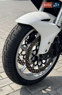 Мотоцикл Спорт-туризм Honda VFR 1200F 2010 в 