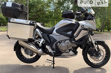 Мотоцикл Спорт-туризм Honda VFR 1200X Crosstourer 2012 в 