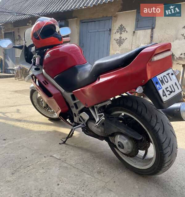 Спортбайк Honda VFR 750F 1990 в Ратным