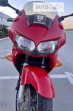 Мотоцикл Спорт-туризм Honda VFR 800 2001 в Коростене