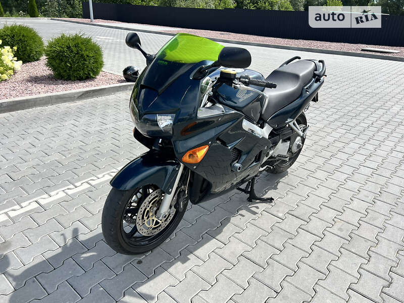 Мотоцикл Спорт-туризм Honda VFR 800 2000 в Хмельницькому