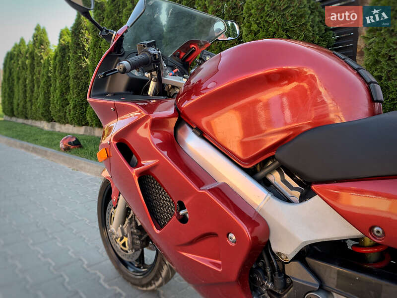 Мотоцикл Спорт-туризм Honda VFR 800F Interceptor 1999 в Львові