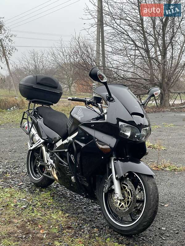 Honda VFR 800F Interceptor 1998