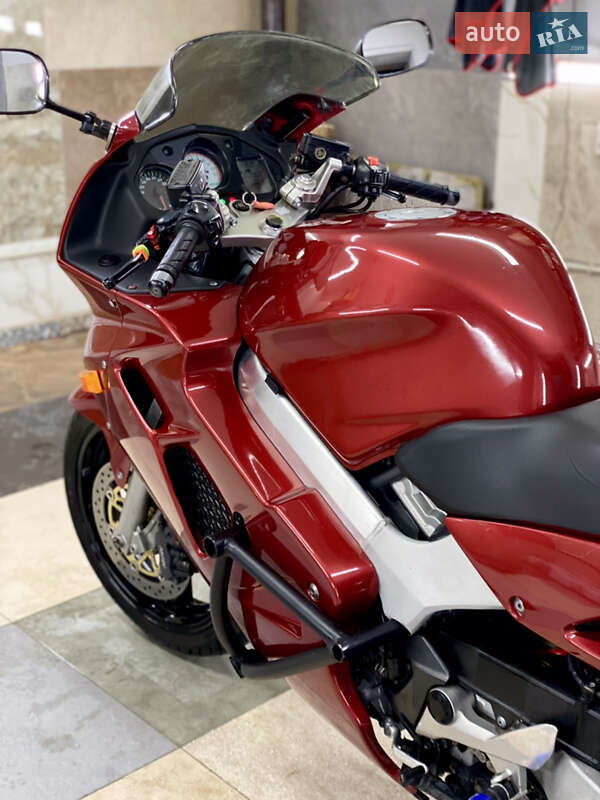 Мотоцикл Спорт-туризм Honda VFR 800F Interceptor 1999 в Львове
