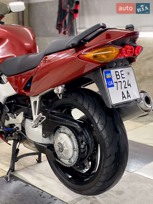 Мотоцикл Спорт-туризм Honda VFR 800F Interceptor 1999 в Львове