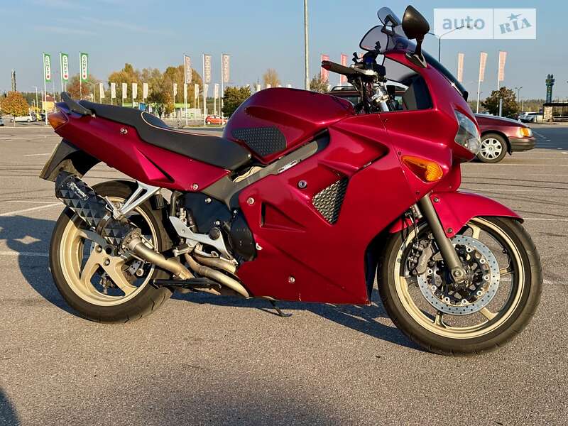 Мотоцикл Спорт-туризм Honda VFR 800F Interceptor 1999 в Киеве