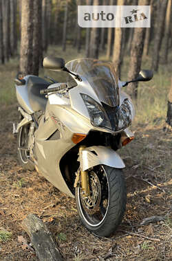 Мотоцикл Спорт-туризм Honda VFR 800F Interceptor 2003 в Лубнах