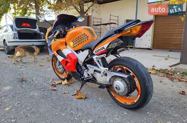 Мотоцикл Спорт-туризм Honda VFR 800F Interceptor 2002 в 