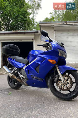 Мотоцикл Спорт-туризм Honda VFR 800F Interceptor 2000 в Обухове